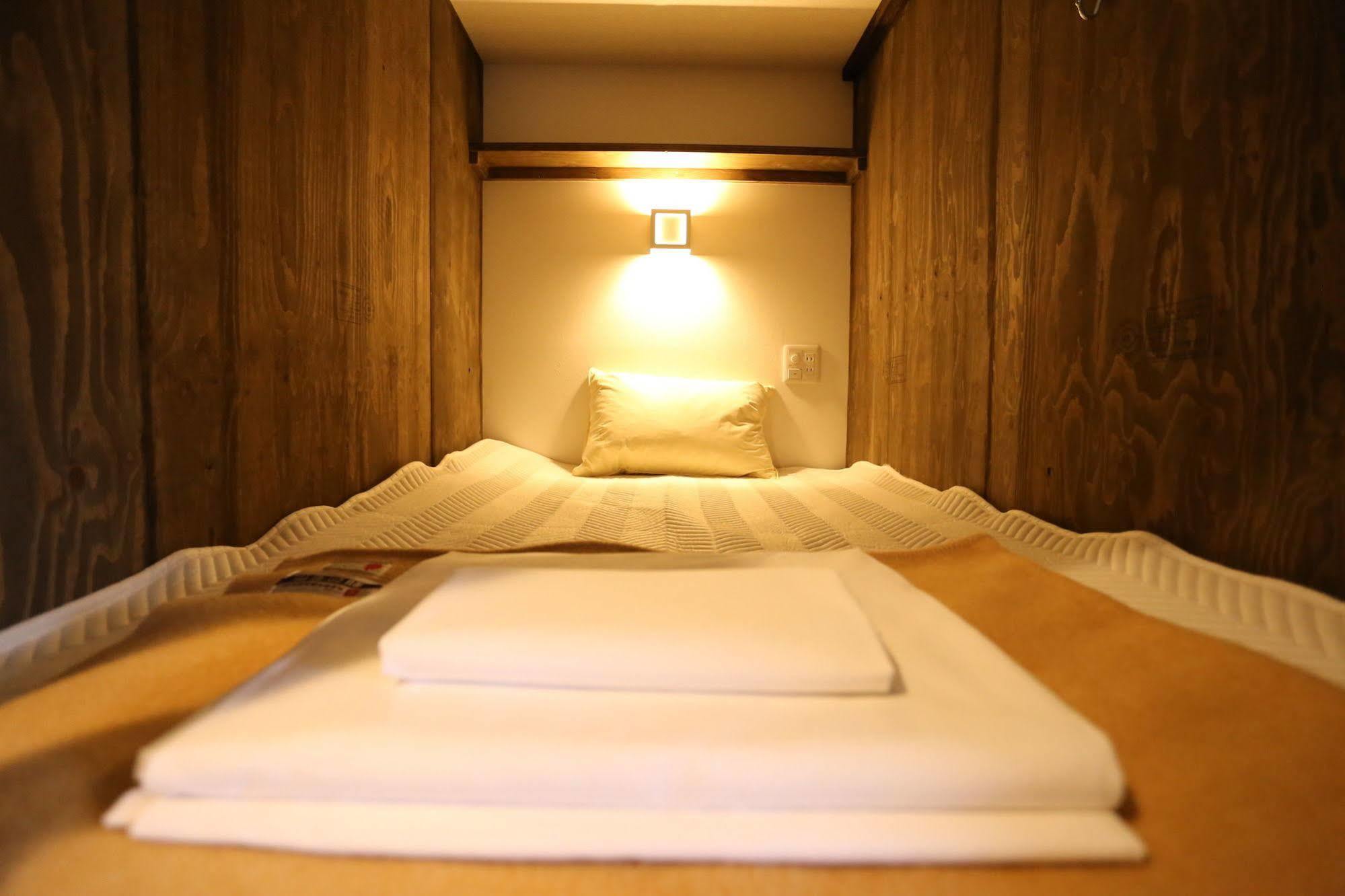 Fuku Hostel Nagomi Namba Ōsaka Extérieur photo